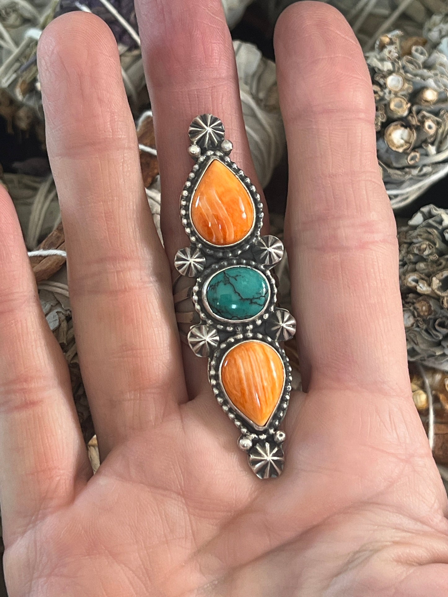 Rosella Paxson Hubei Turquoise and Spiny Oyster Ring