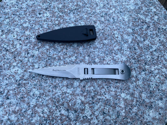 Gerber River Master diving knife