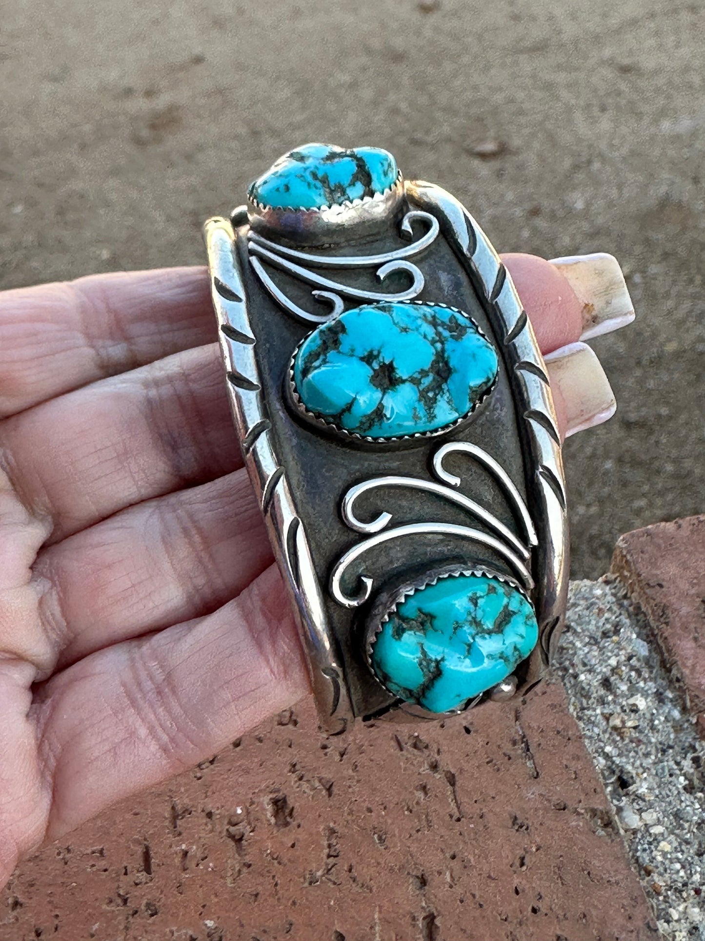Estate Collection Old Pawn Navajo Sterling Silver & Natural Kingman Turquoise Cuff Bracelet