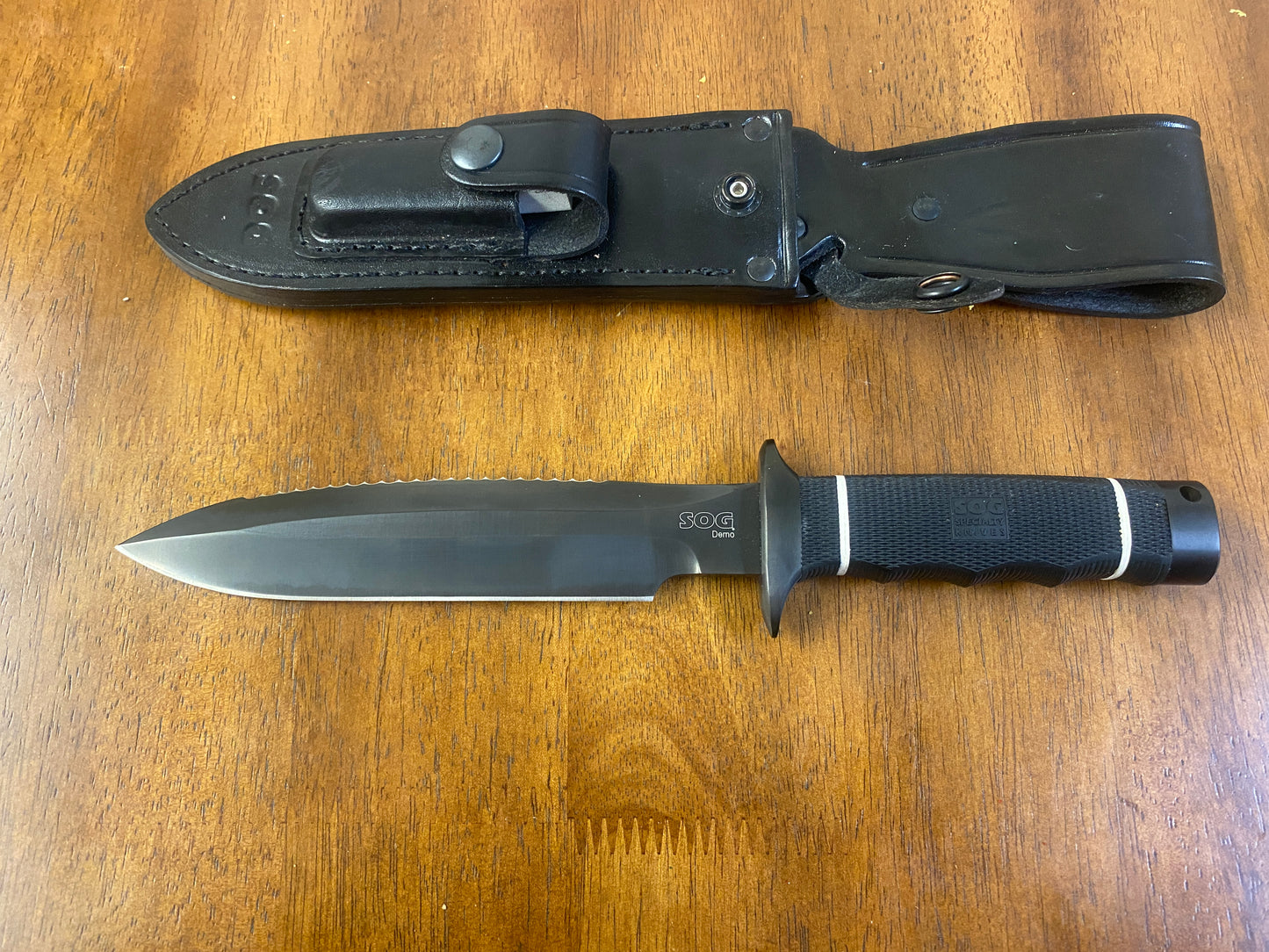 Sog Demo Sheath Knife