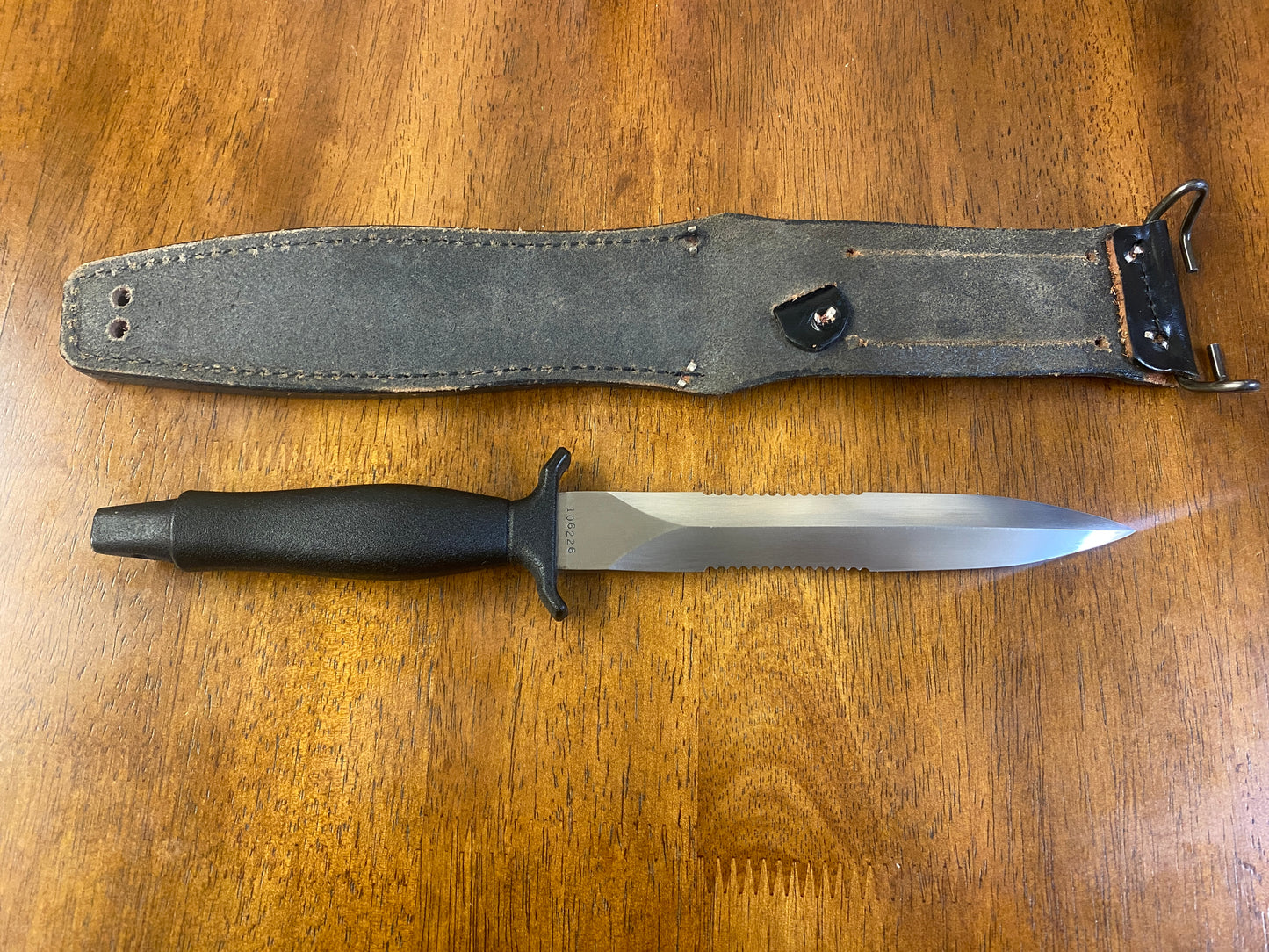 Gerber Mark II Dagger Sheath Knife