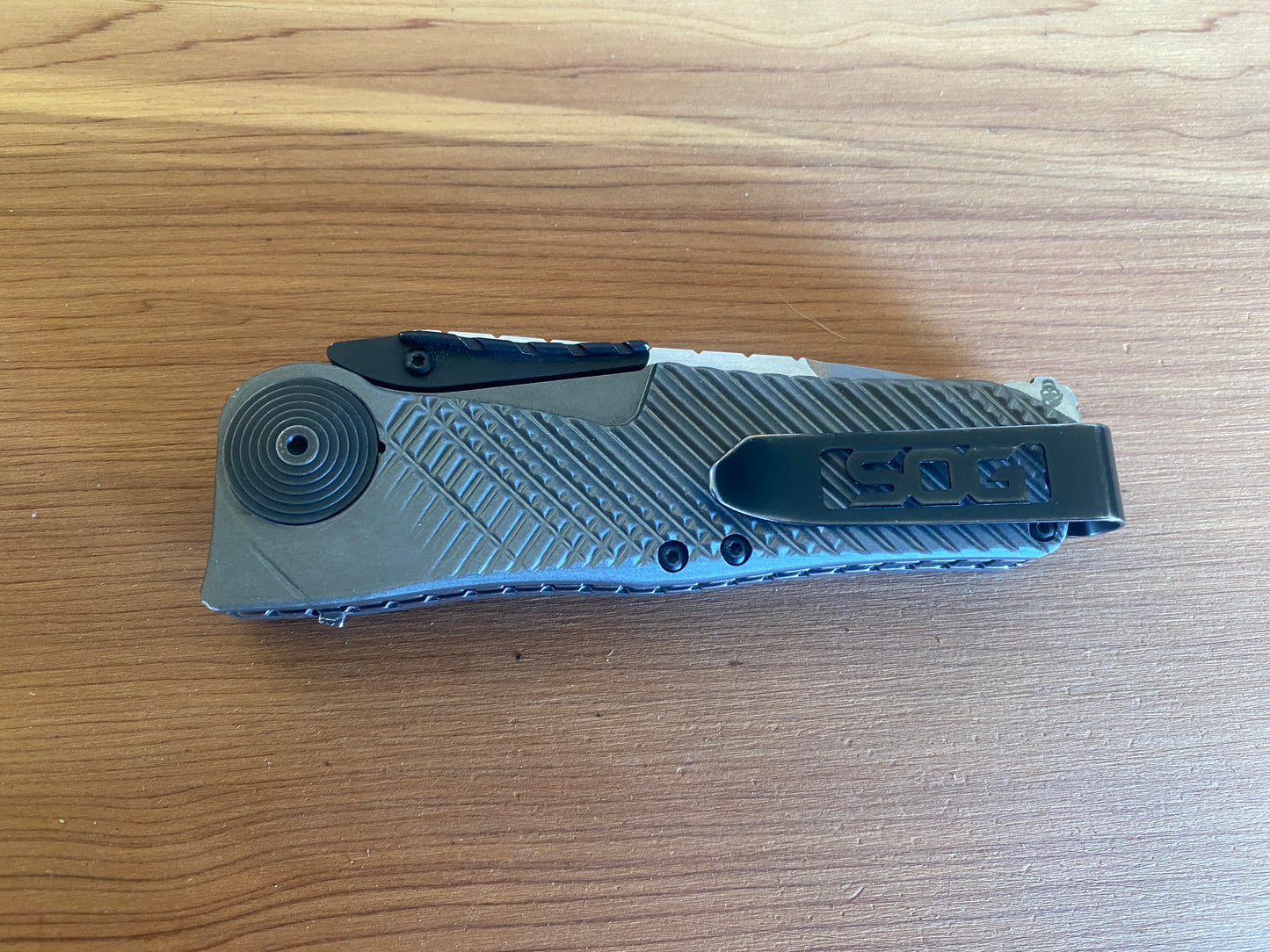 Sog Quake Spring Assisted Pocket Knife
