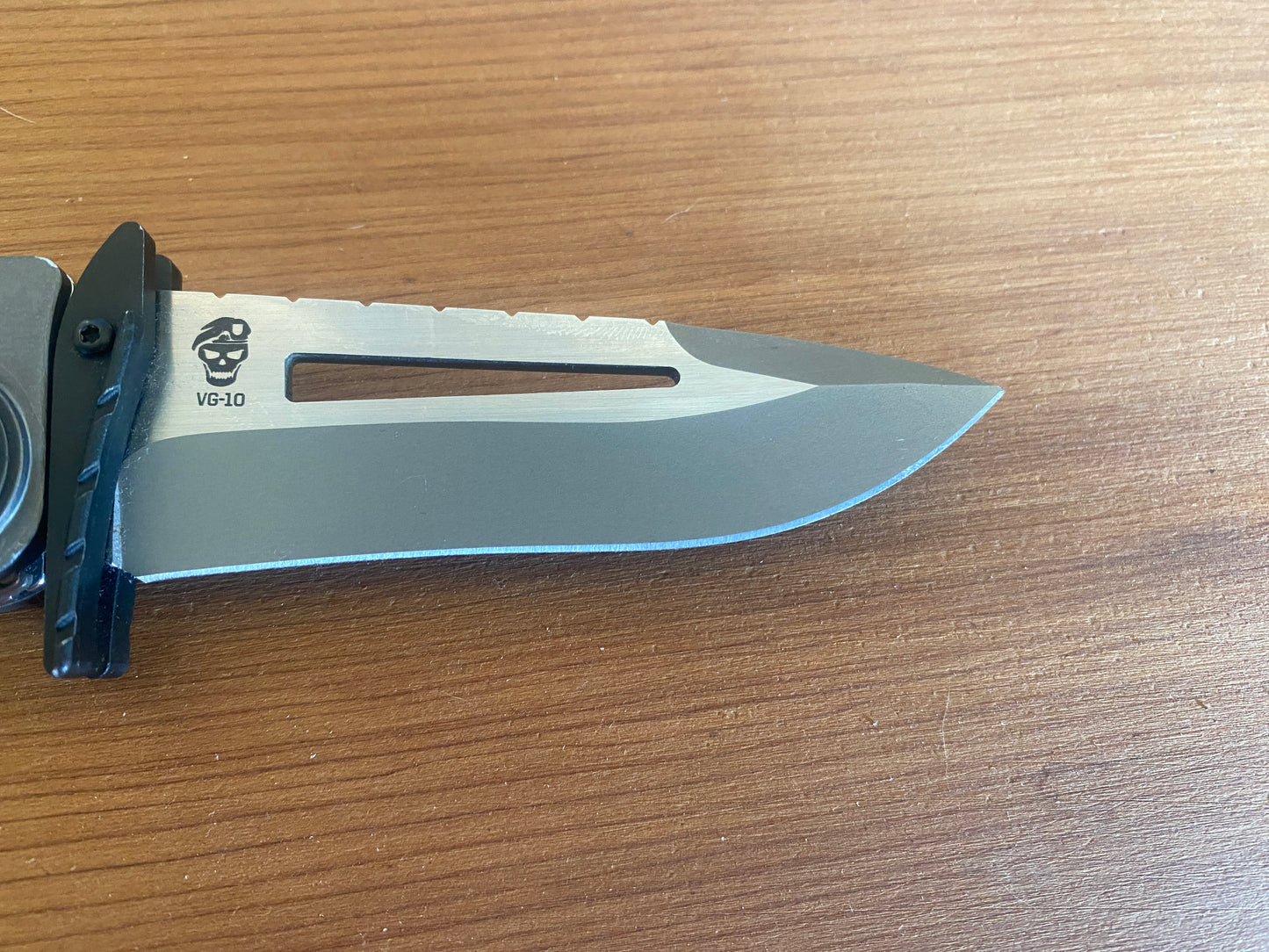 Sog Quake Spring Assisted Pocket Knife