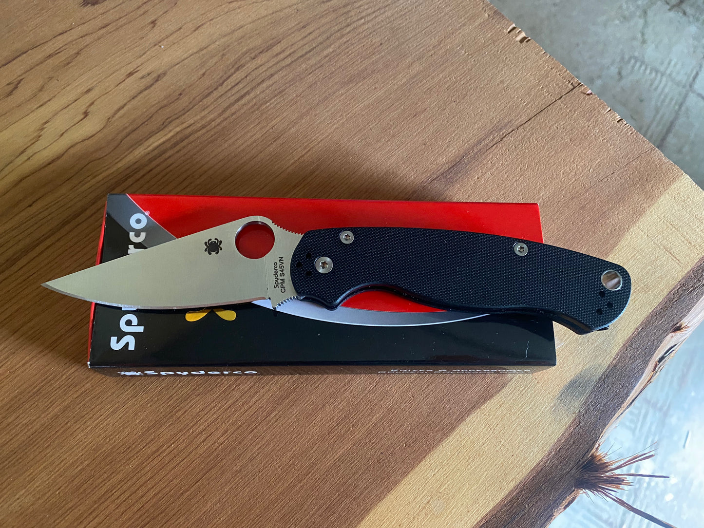 Spyderco Paramilitary 2 Pocket Knife