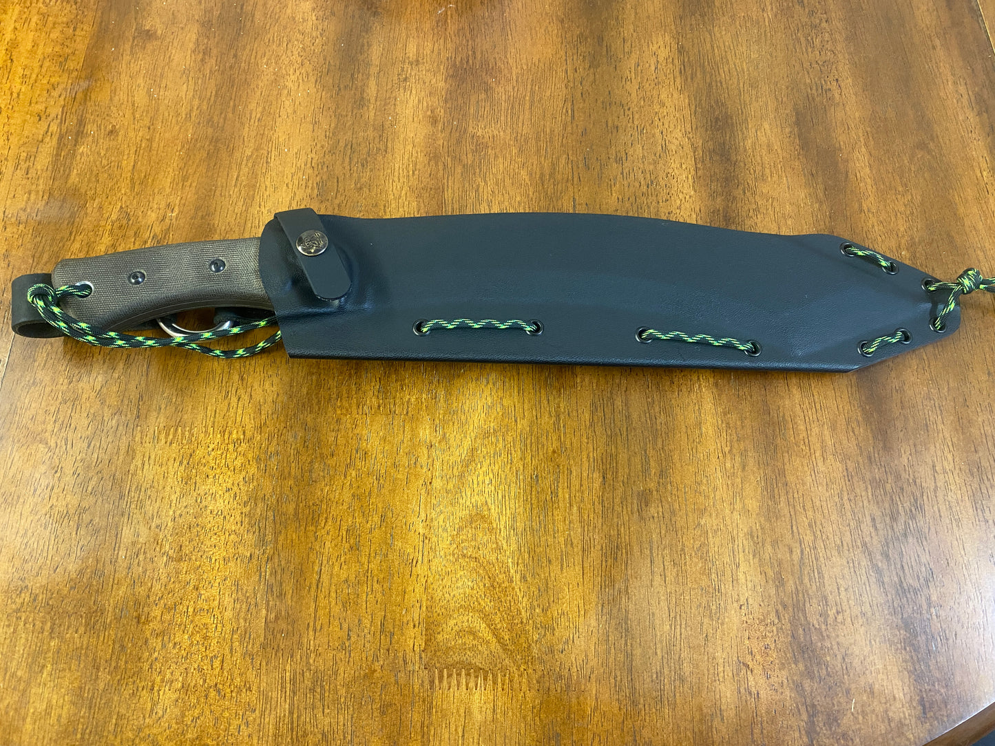 Tops A-Klub machete