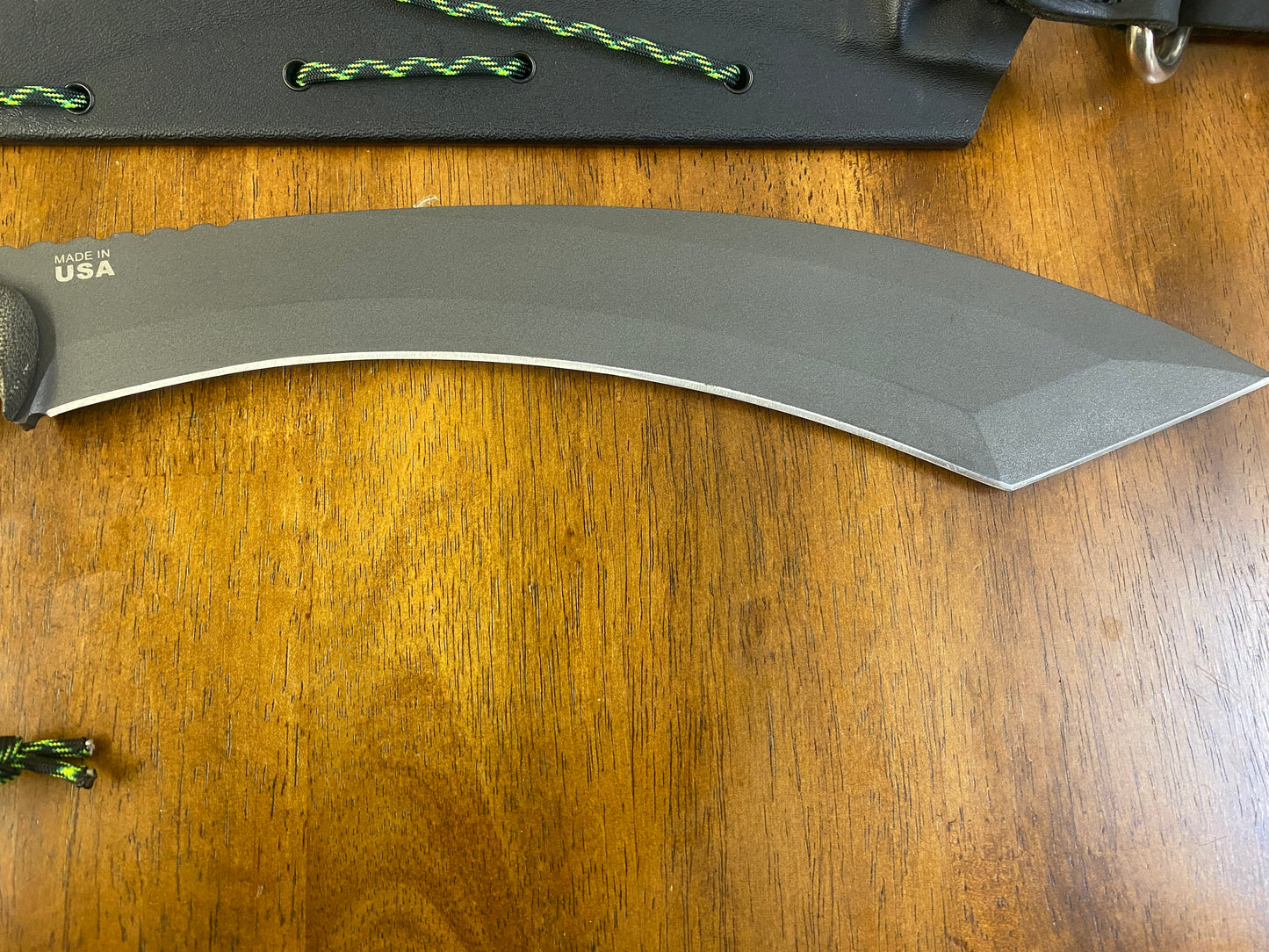 Tops A-Klub machete