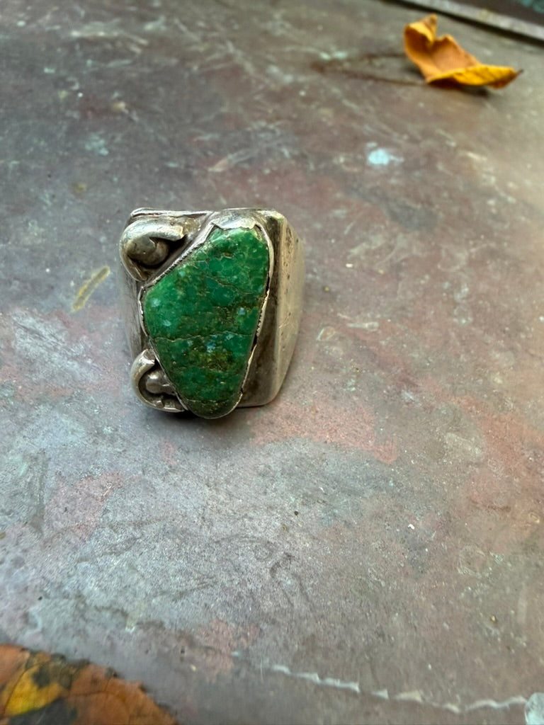 Unsigned Vintage Sterling Silver Ring with Deep Green Turquoise Sz 11.75