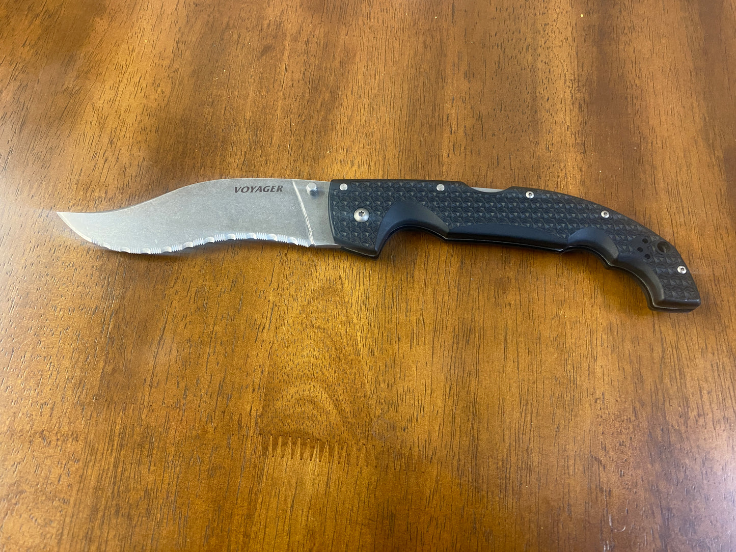 Cold Steel Voyager  XL pocket knife