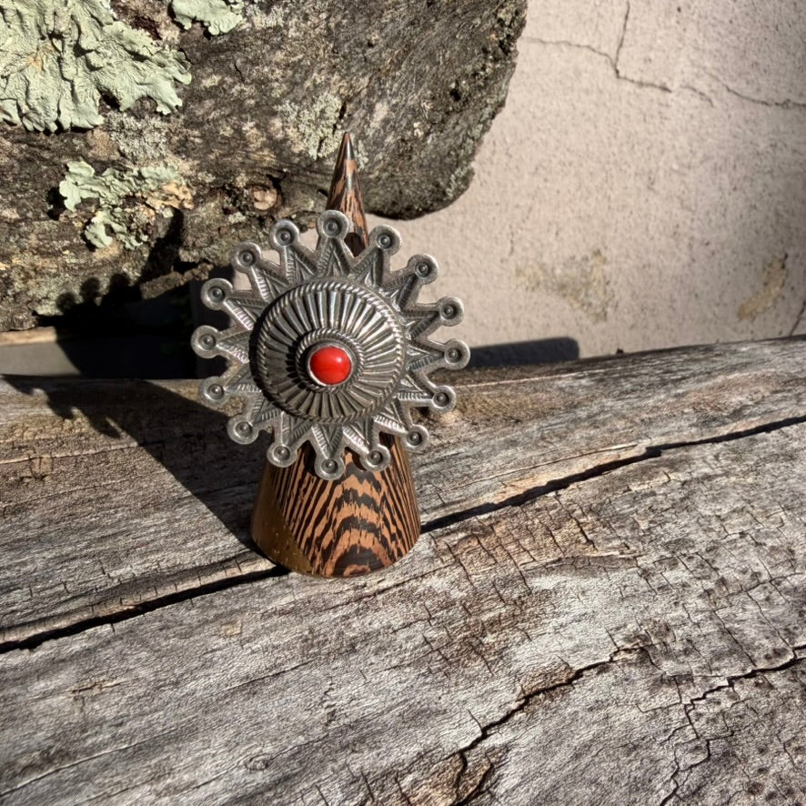 Navajo Sterling Silver Mediterranean Coral Sunburst Ring Signed by Leon Martinez