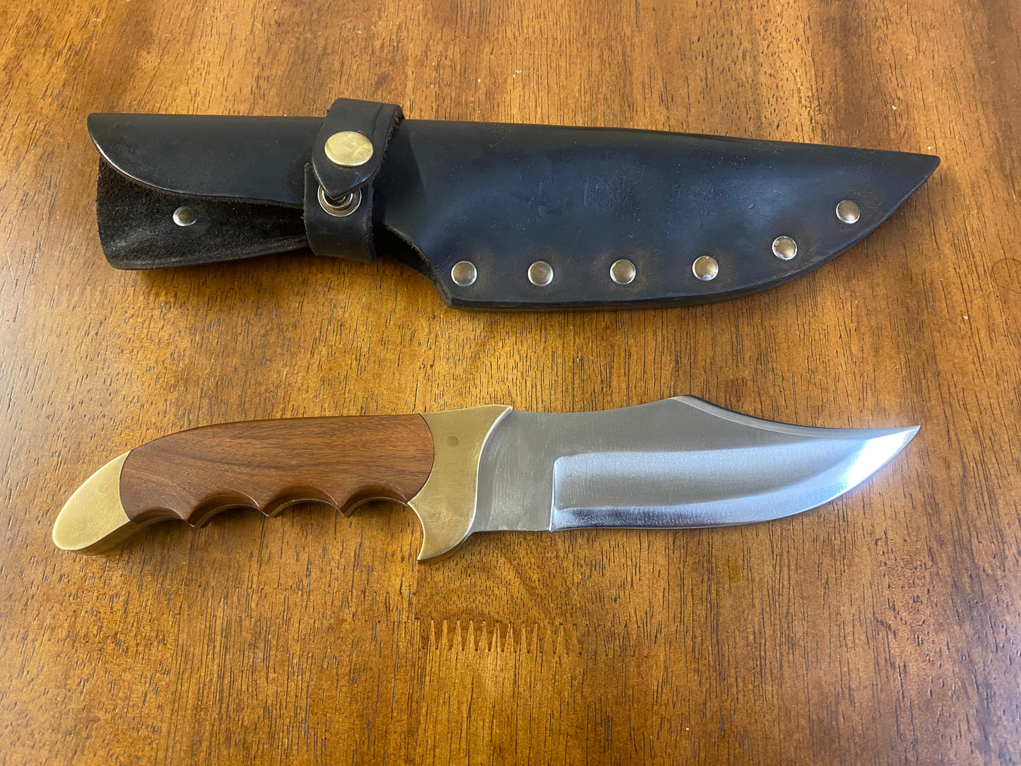 Vintage Rigid R-19 Razorback Sheath Knife