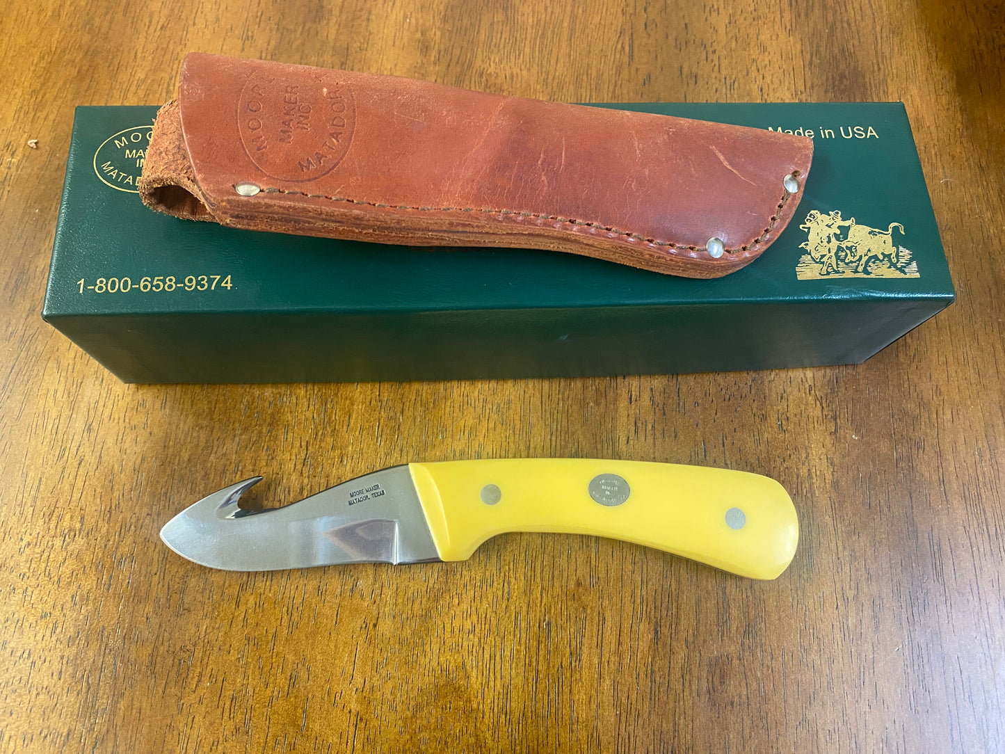 Moore 3101GH Yellow Delrin Gut Hook Sheath knife