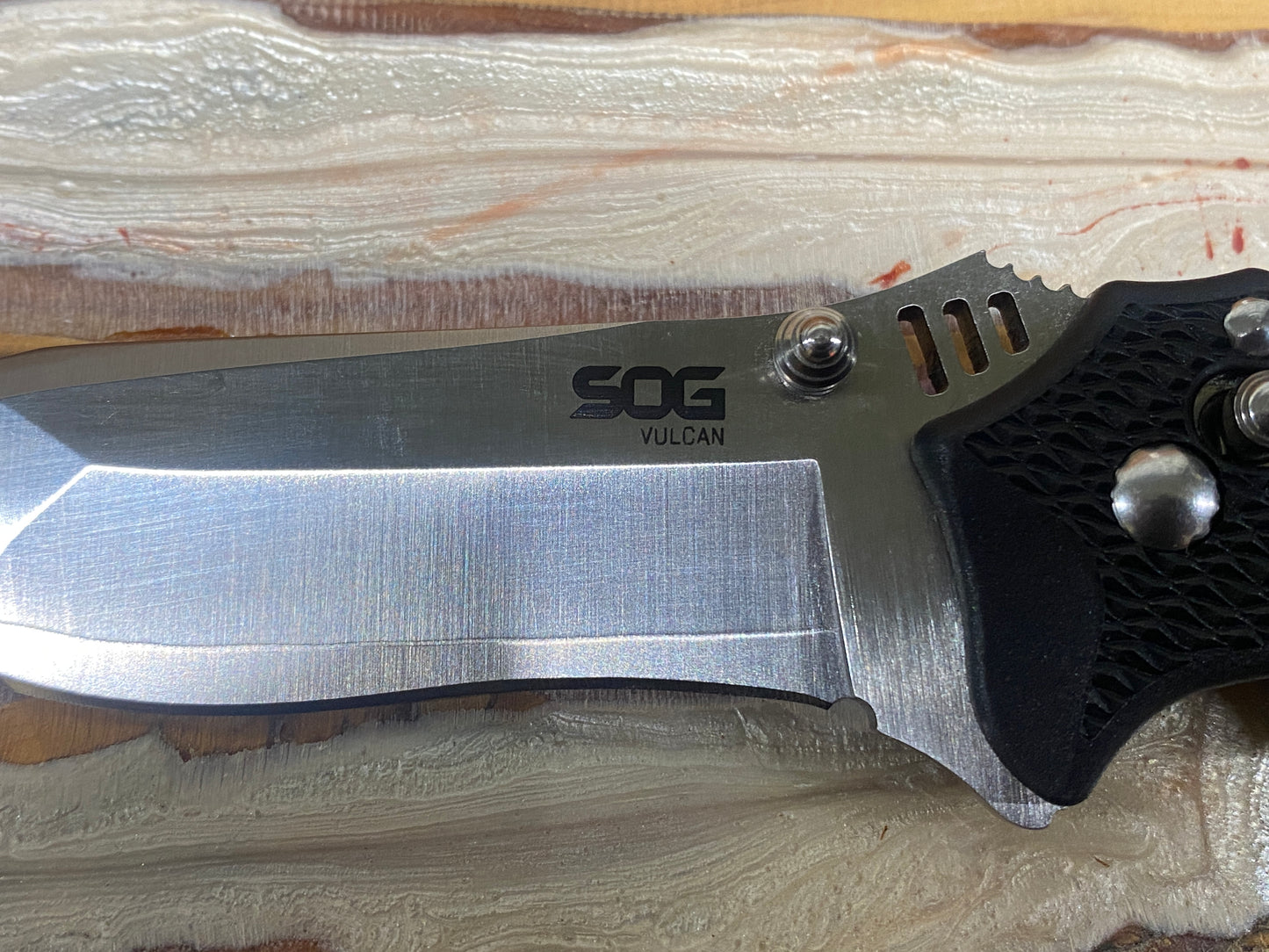 Sog Vulcan Pocket Knife