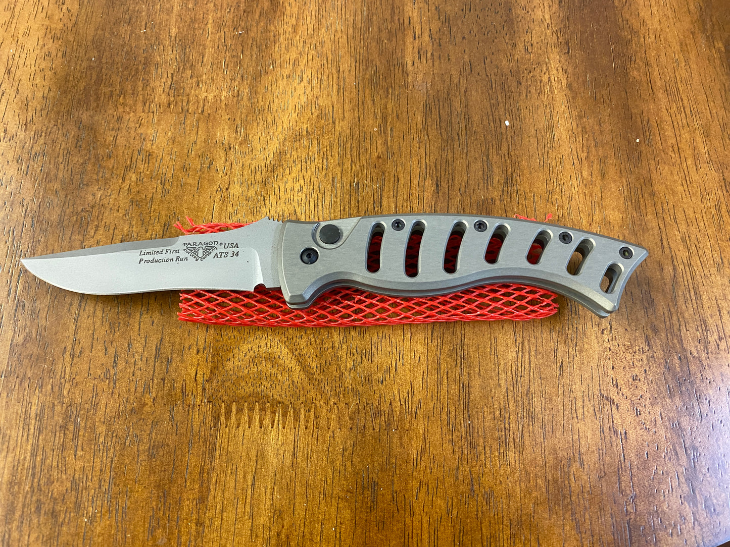 paragon Limited first production run X-O Lite automatic Pocket knife