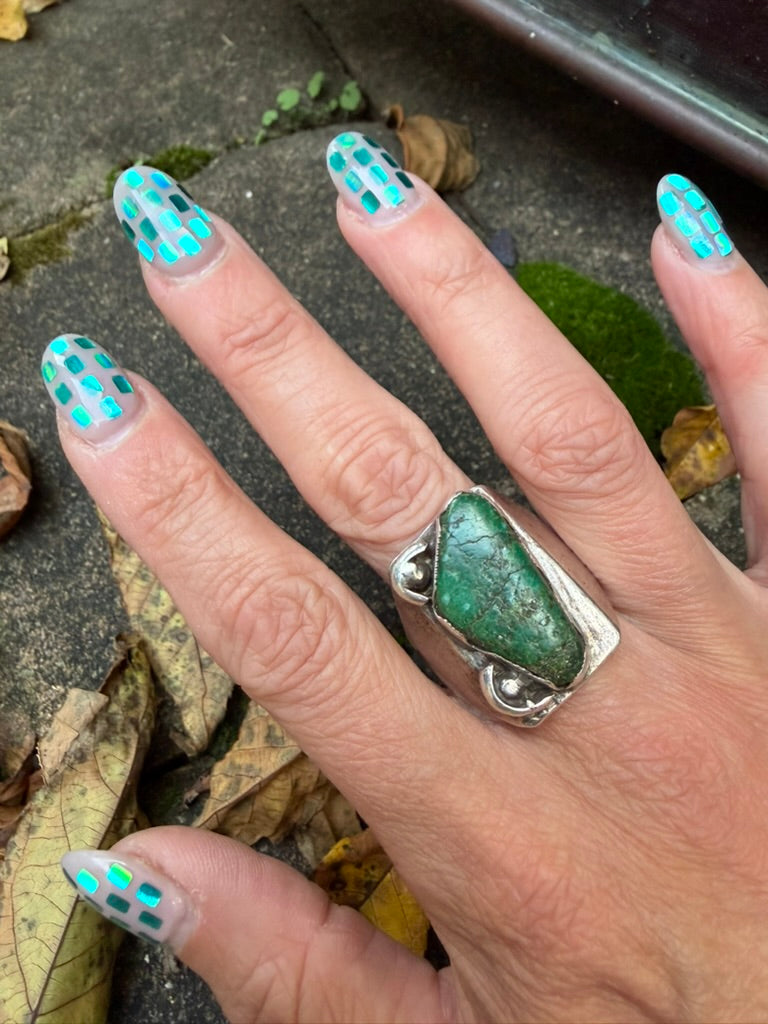 Unsigned Vintage Sterling Silver Ring with Deep Green Turquoise Sz 11.75