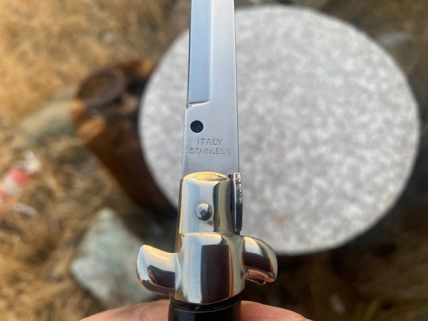 Italian switch blade automatic pocket knife