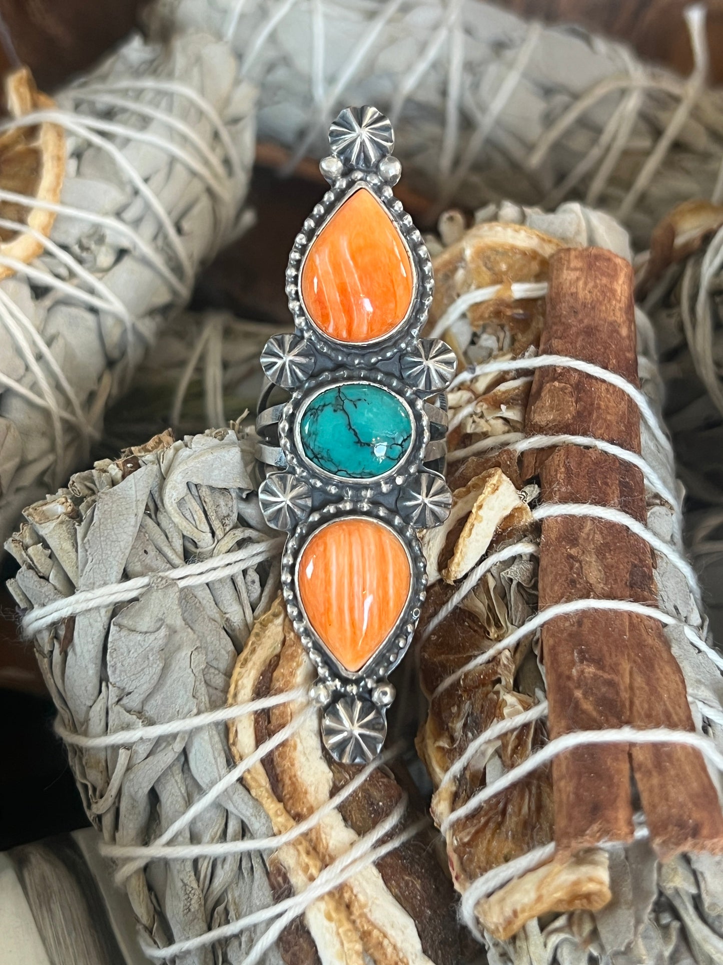 Rosella Paxson Hubei Turquoise and Spiny Oyster Ring