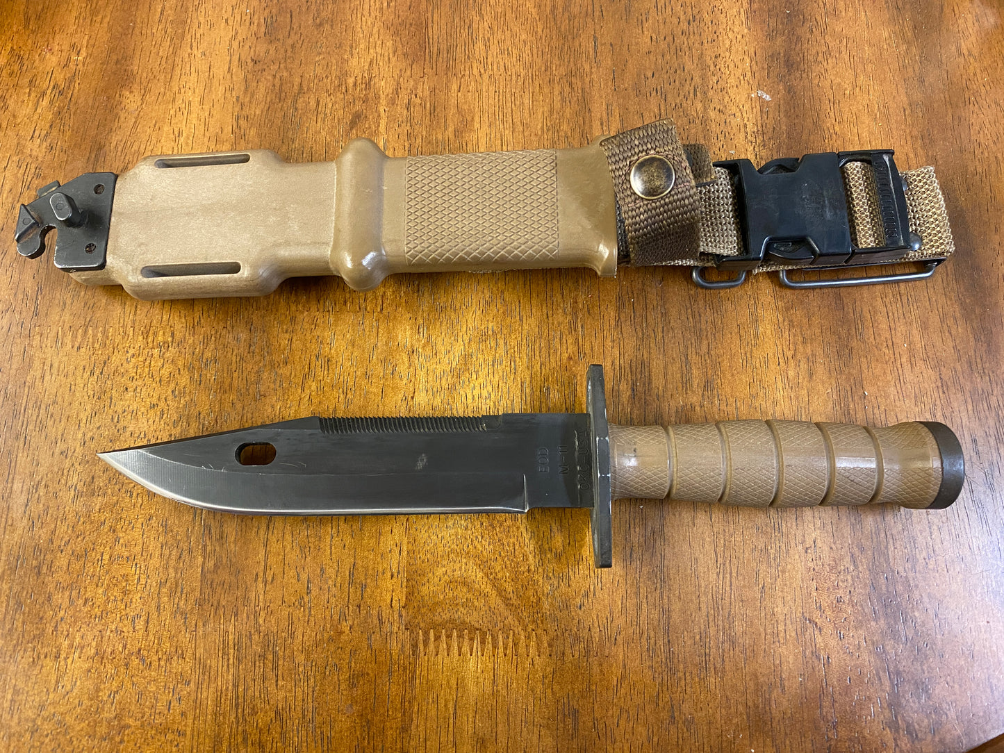 Ontario EOD M-11 Sheath Knife