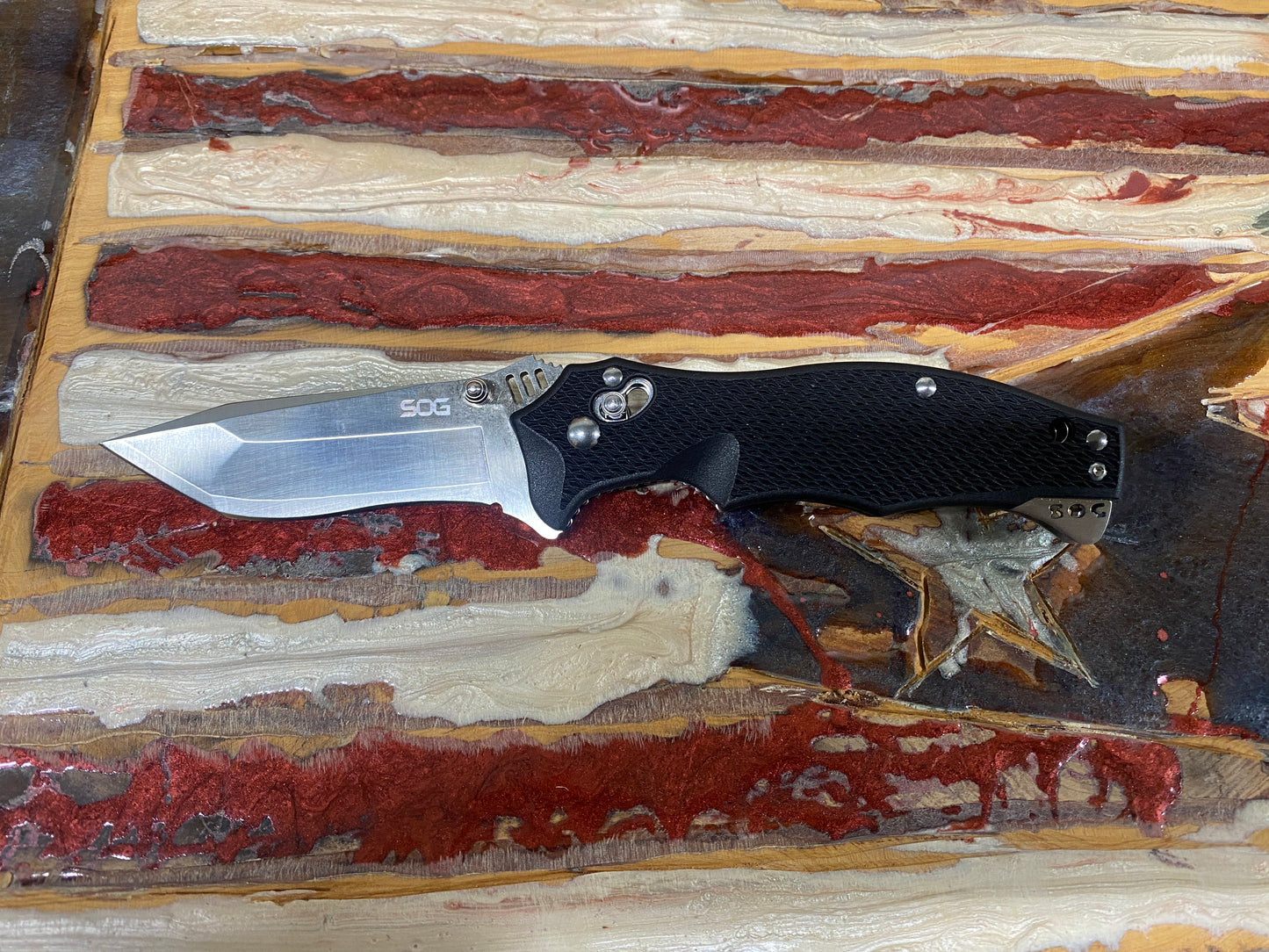 Sog Vulcan Pocket Knife