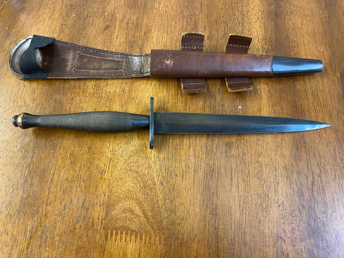 Military mark England Fairbairn Sykes dagger sheath knife