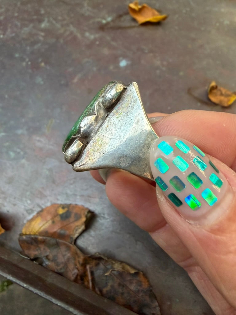 Unsigned Vintage Sterling Silver Ring with Deep Green Turquoise Sz 11.75