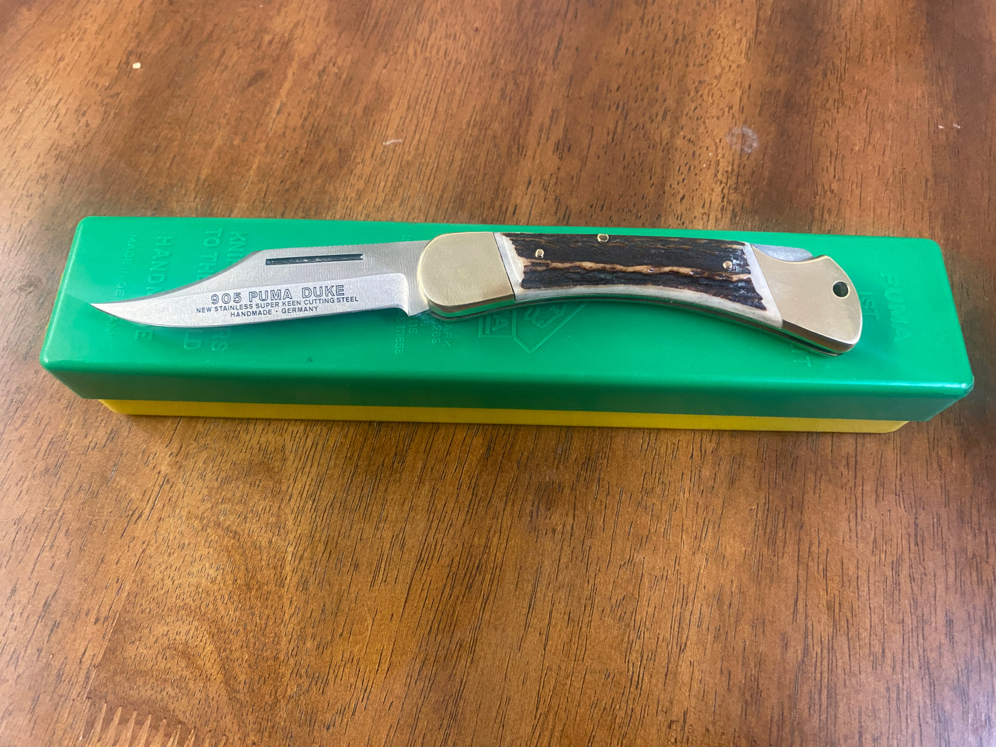 1981 905 Puma Duke Pocket Knife