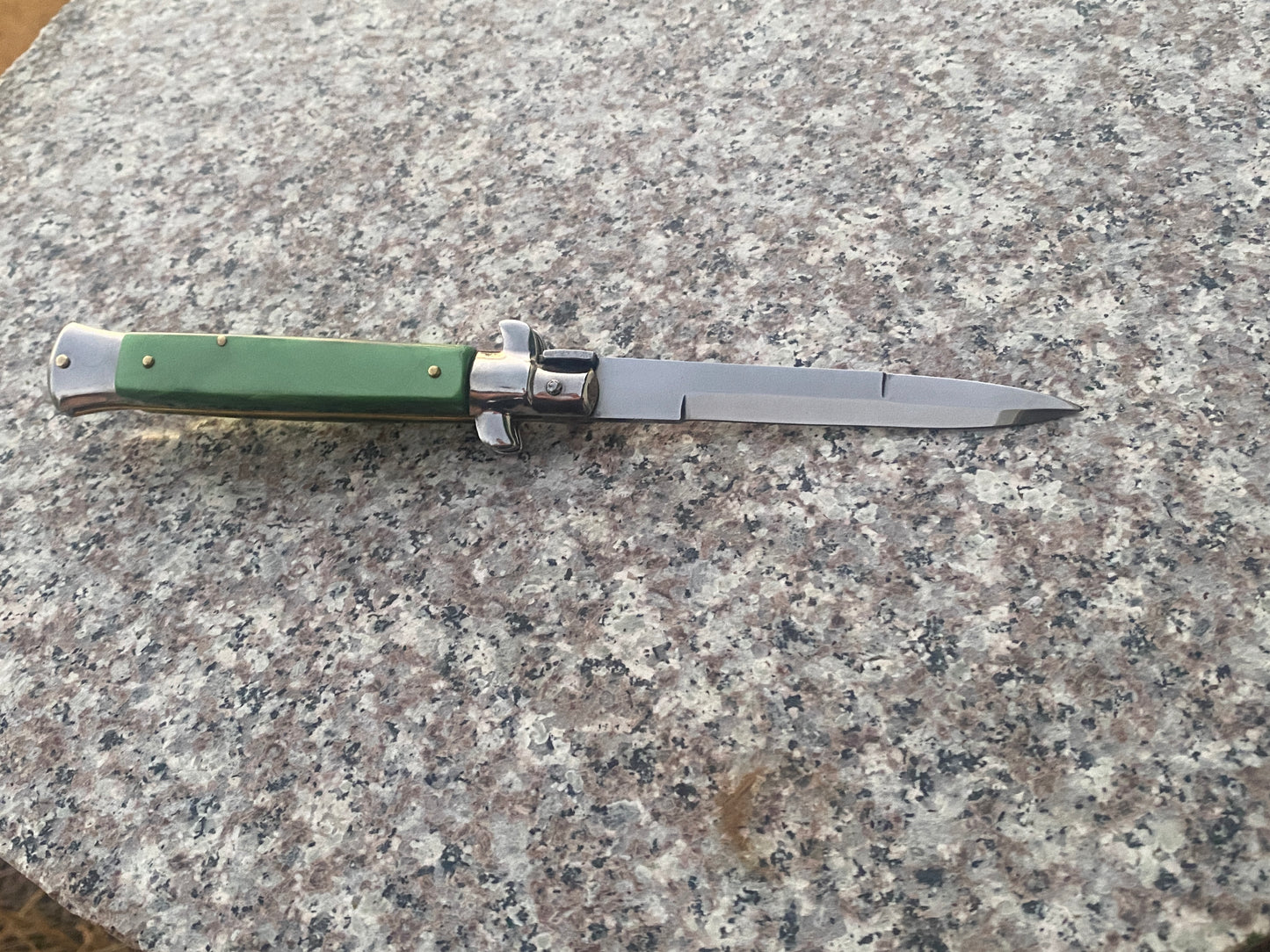 Italian switch blade automatic pocket knife