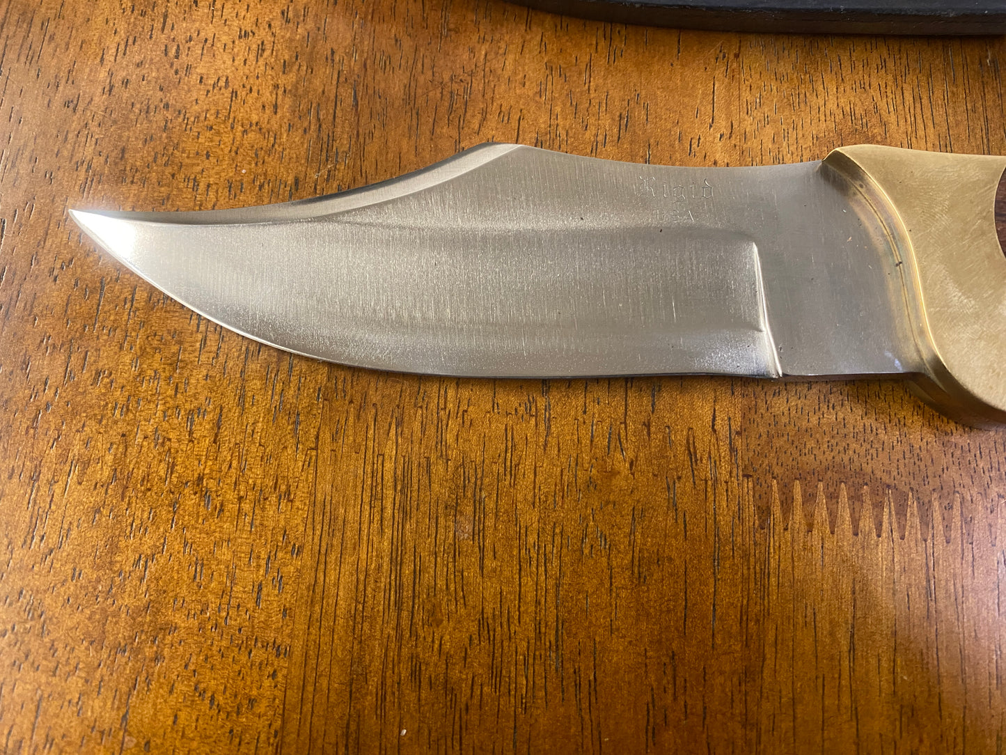 Vintage Rigid R-19 Razorback Sheath Knife