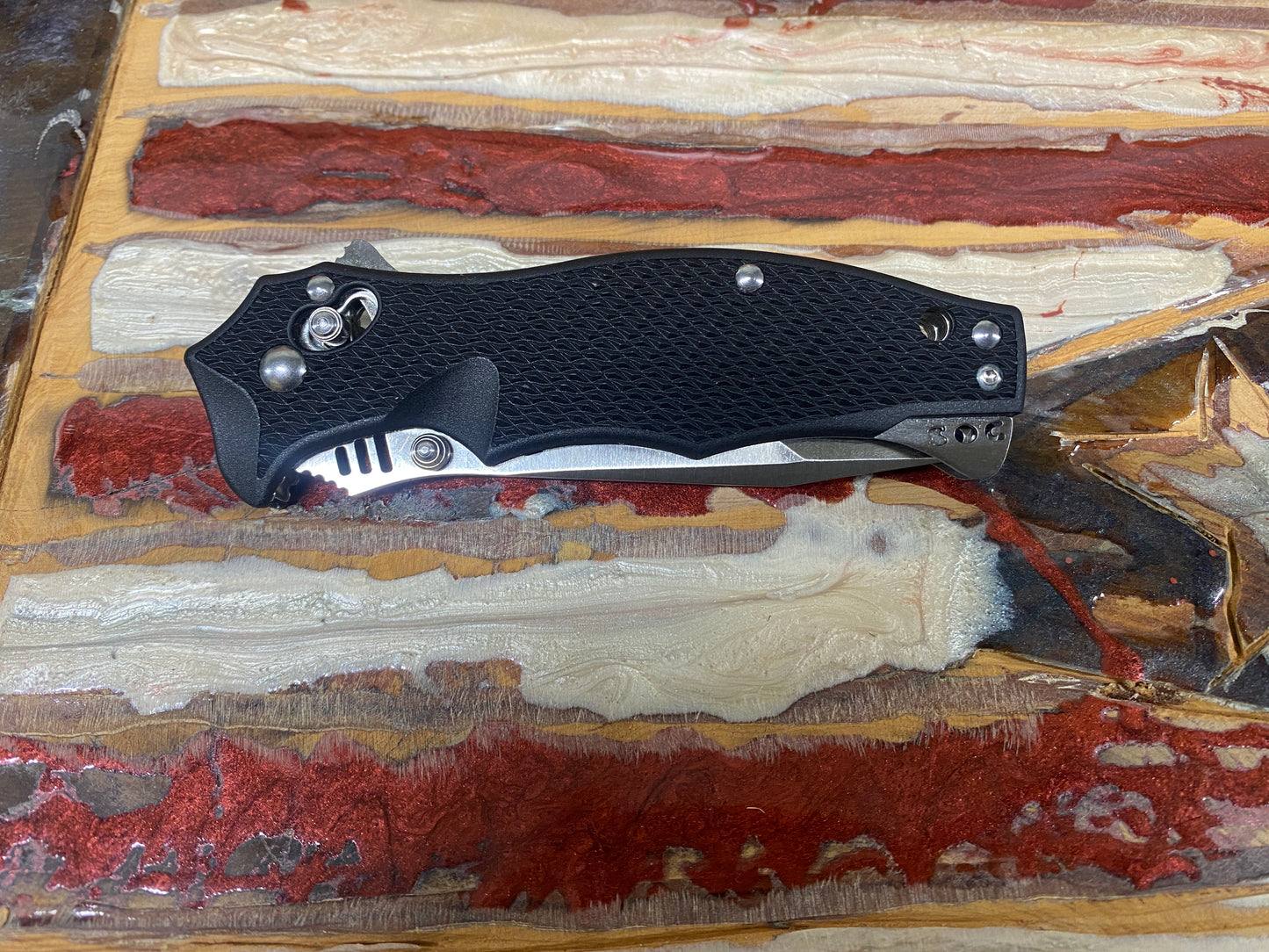 Sog Vulcan Pocket Knife