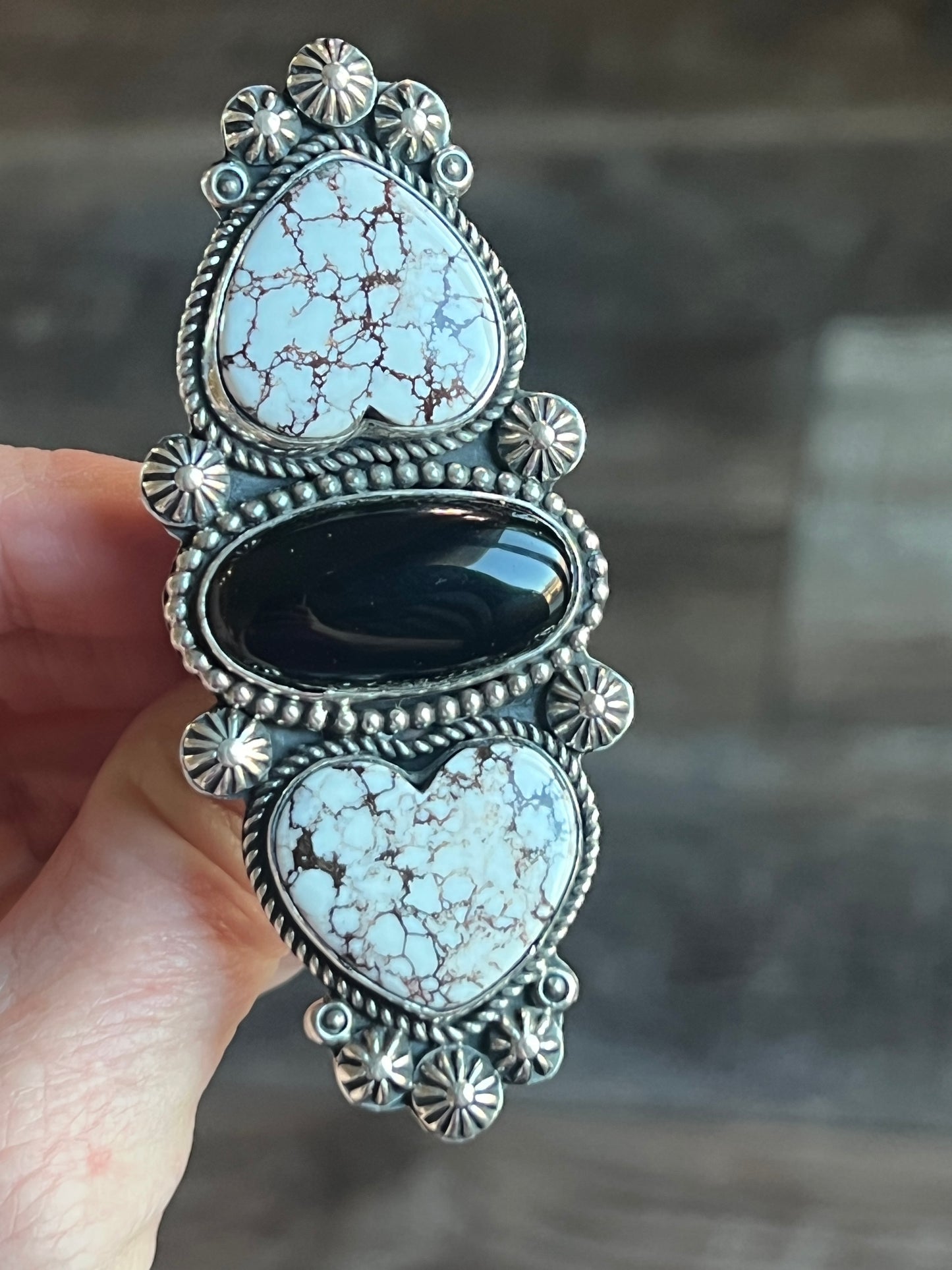 Rosella Paxson Triple Stone Sterling ring with Wild Horse Magnesite Hearts and Oval Onyx, Sz 8.5
