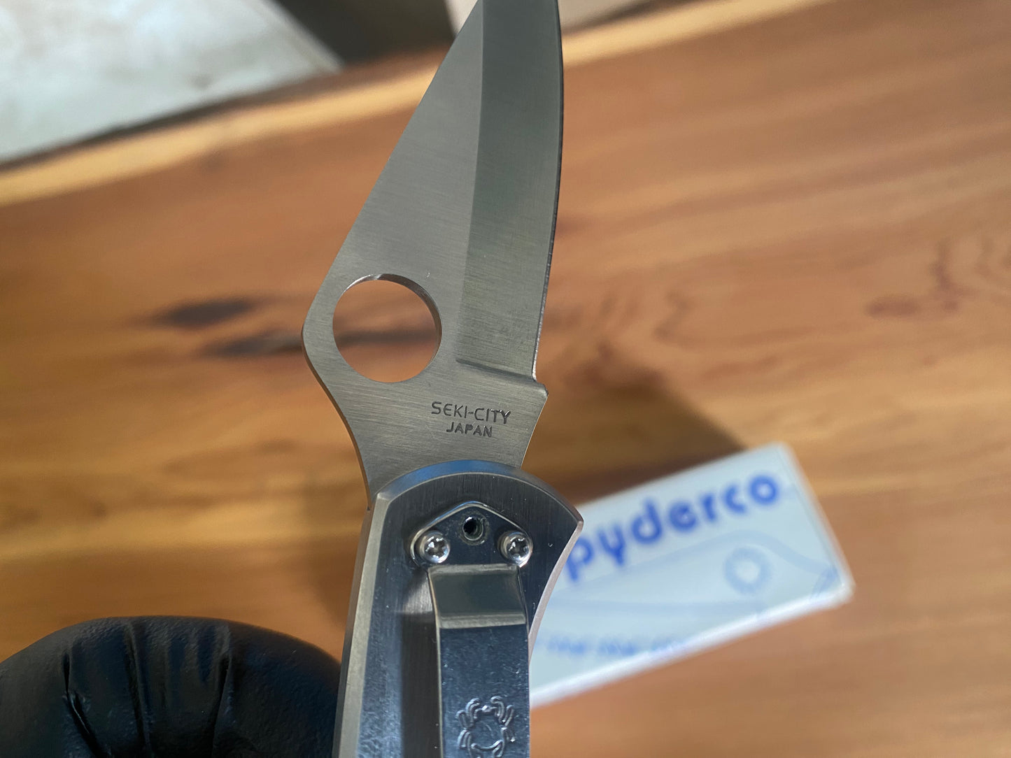 Engraved Spyderco Delica II Pocket Knife